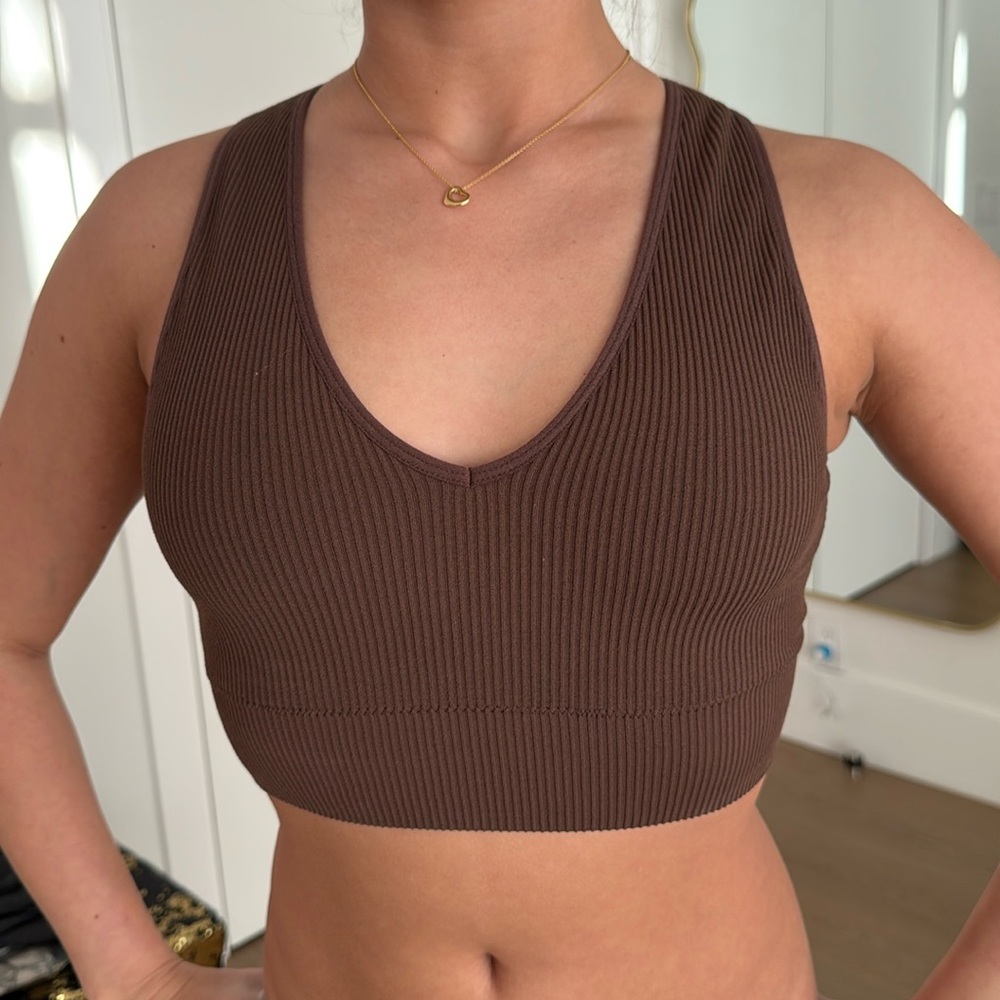 Garage brown top